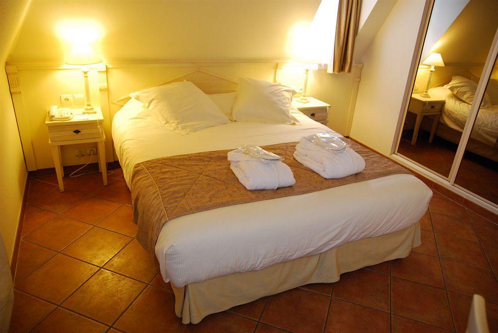 דוביל La Closerie Spa & Residence Hotel מראה חיצוני תמונה